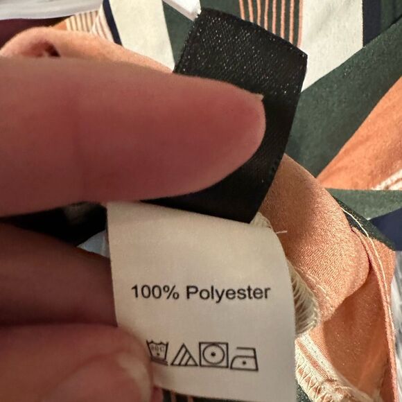 NWT Emery Rose Striped Notched Neck Top Blouse - Large - Picture 6 of 7